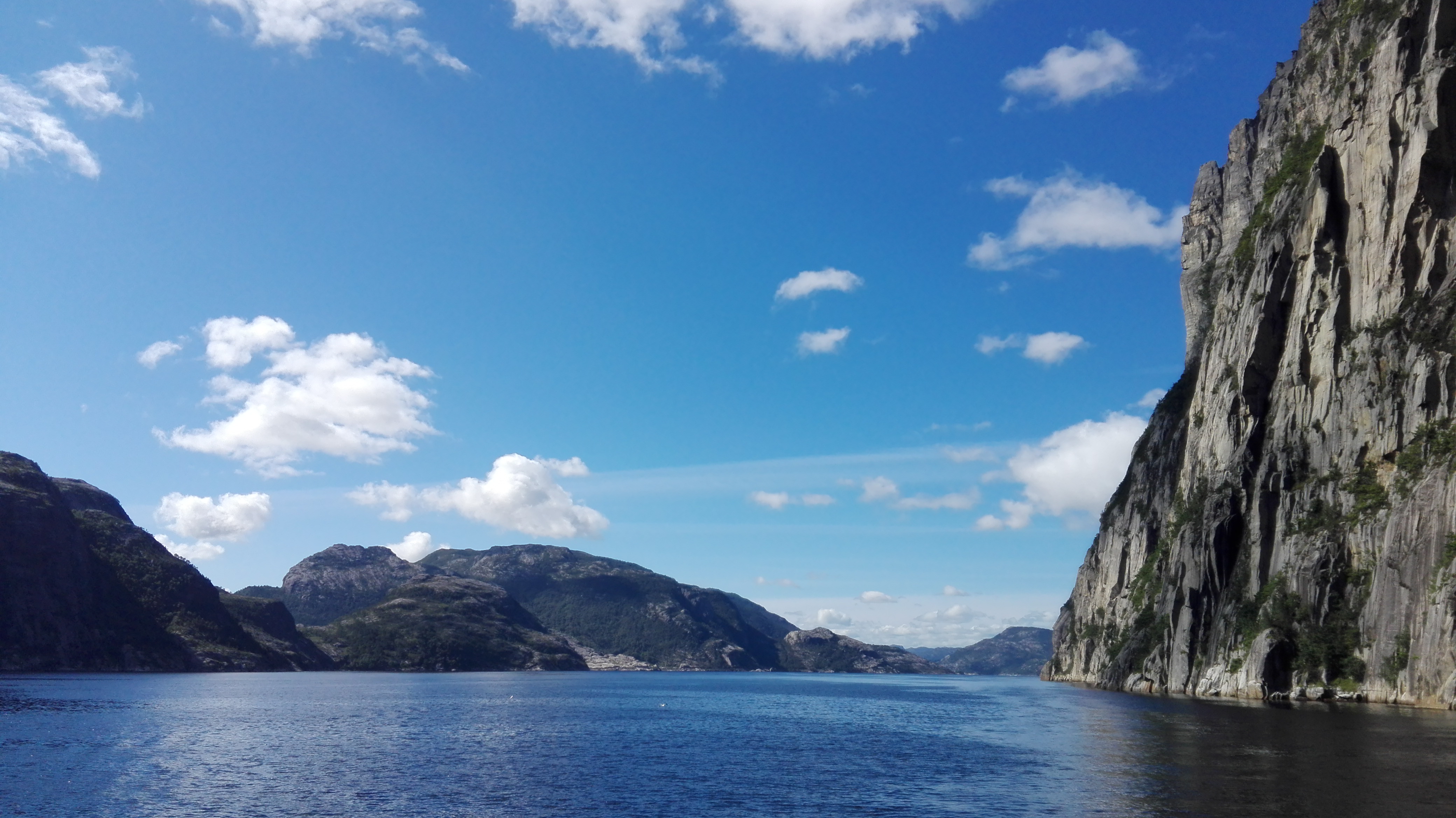 atrakcje norwegia rejs lysefjordem