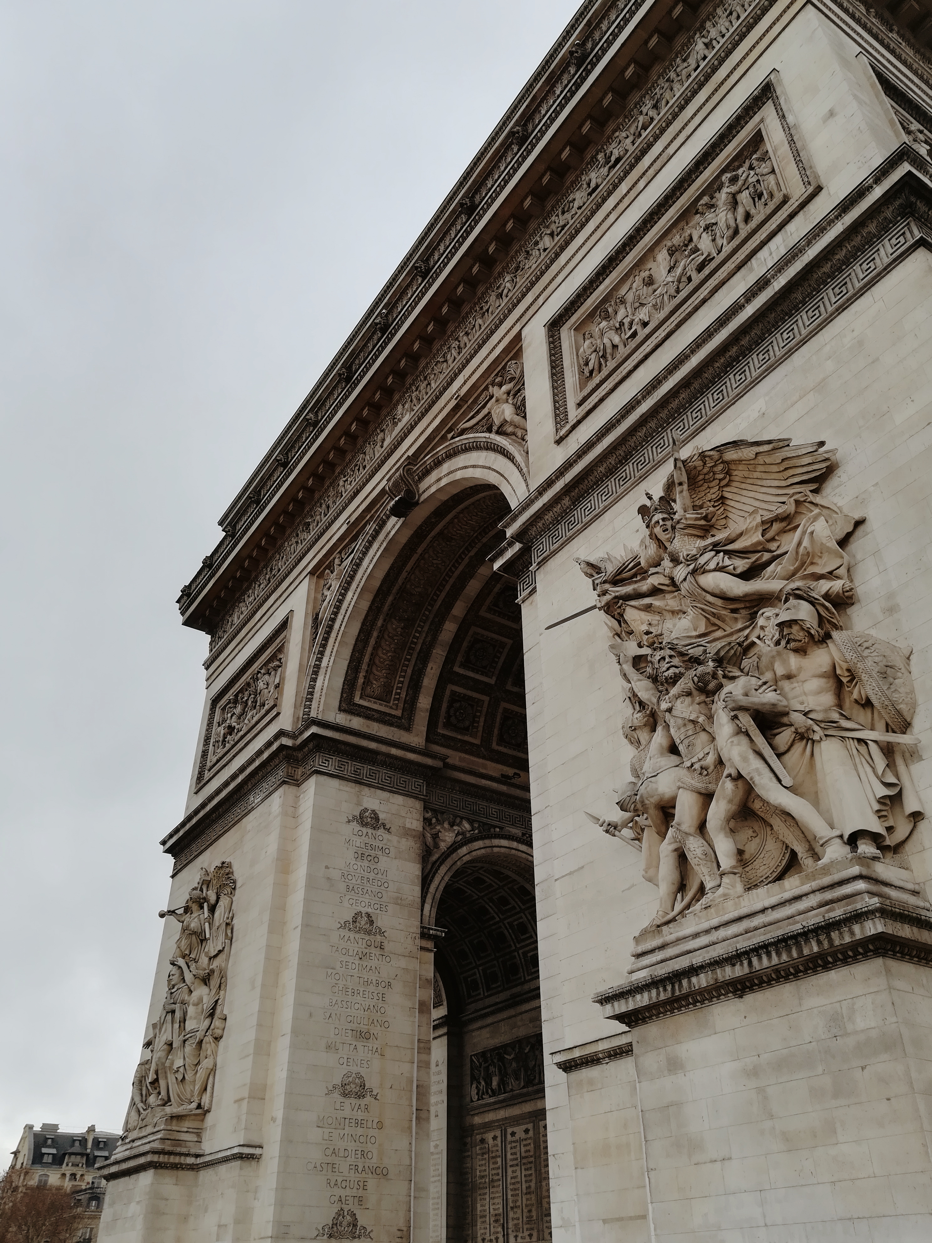luk-triumfalny-paryz-francj