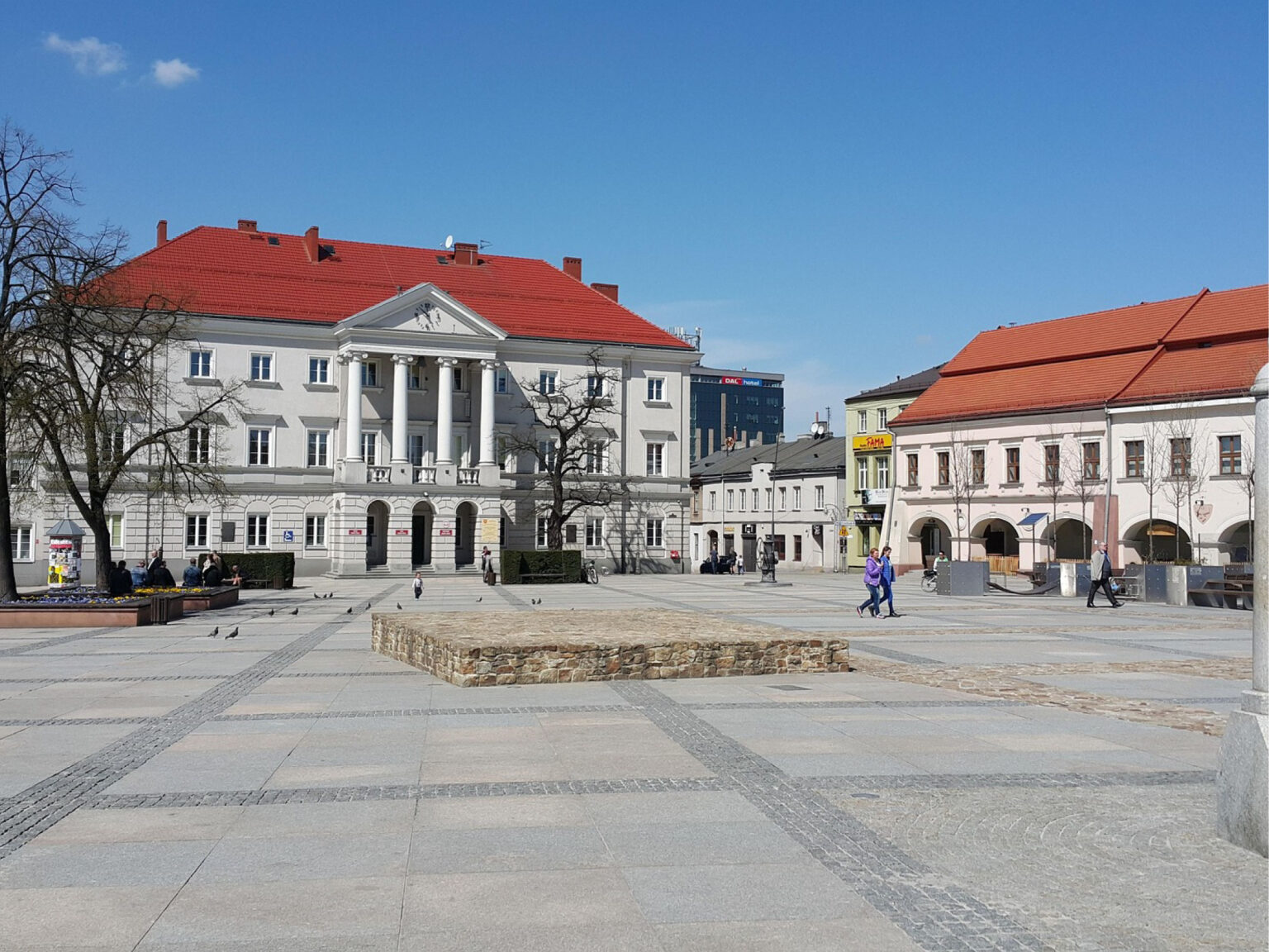 Kielce – miasto ukryte w sercu Gór Świętokrzyskich